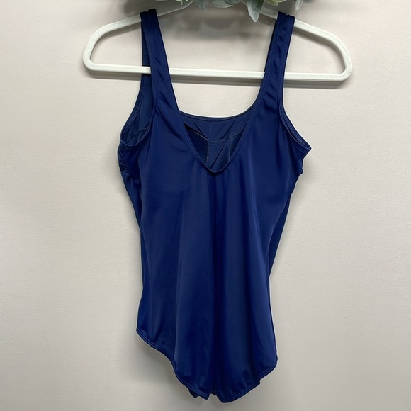 Lands’ End 510136 Tugless Low Leg One Piece Swimsuit Navy 10 - Picture 4 of 16